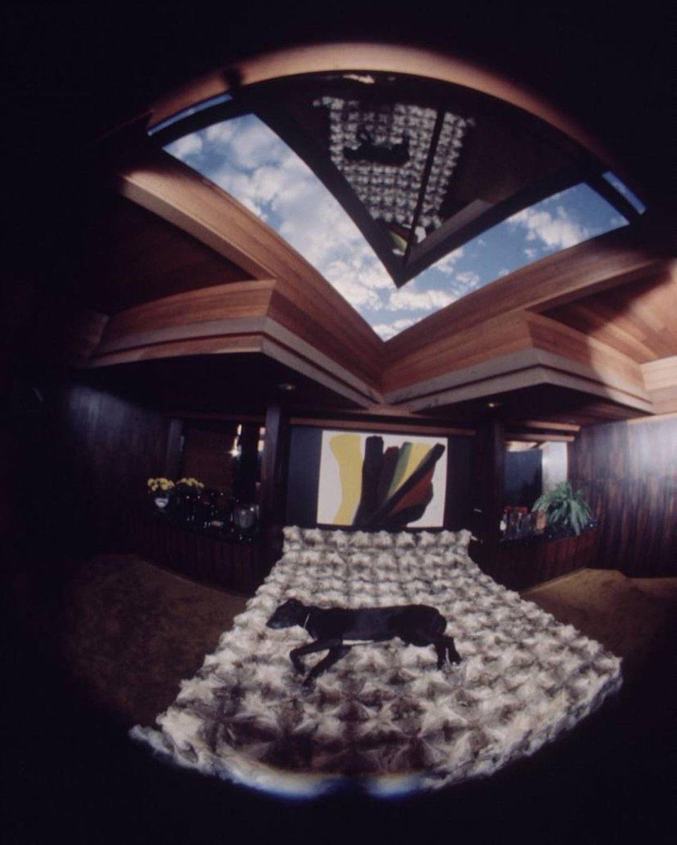 aKellyBrand's tweet photo. Wilt Chamberlain's LA house he had built in the 70s https://t.co/oBuiL5t8Hl