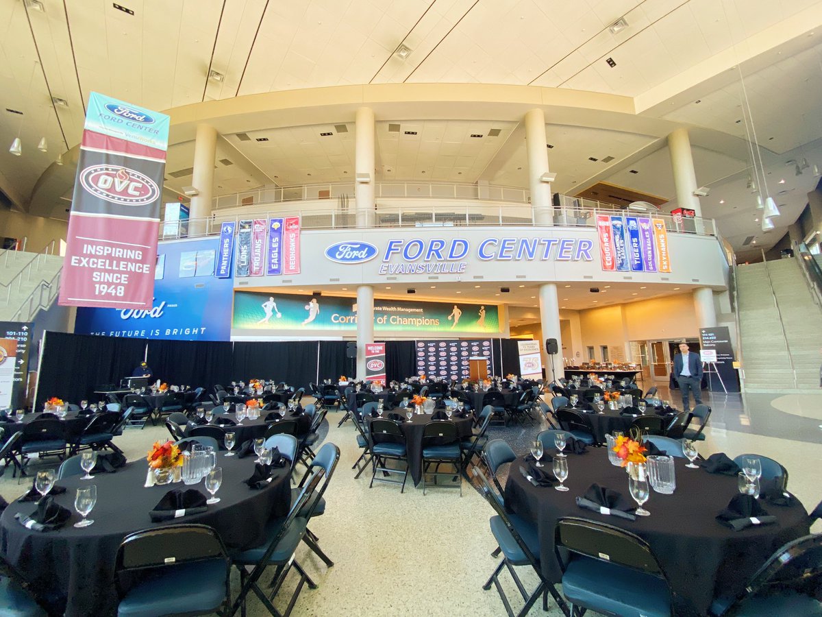 EVV_Sports's tweet photo. That’s a wrap on @OVCSports Basketball Media Day in Downtown Evansville! 

We’ll see you in March! 🏆 #OVCit https://t.co/2KHlT4JVkQ