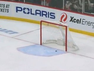 2850Fischtown's tweet photo. Die #Wings ziehen den Goalie 
Empty Net Schwenningen 

#swwbhv #NurDerRÄFF https://t.co/O42yCN5hkk