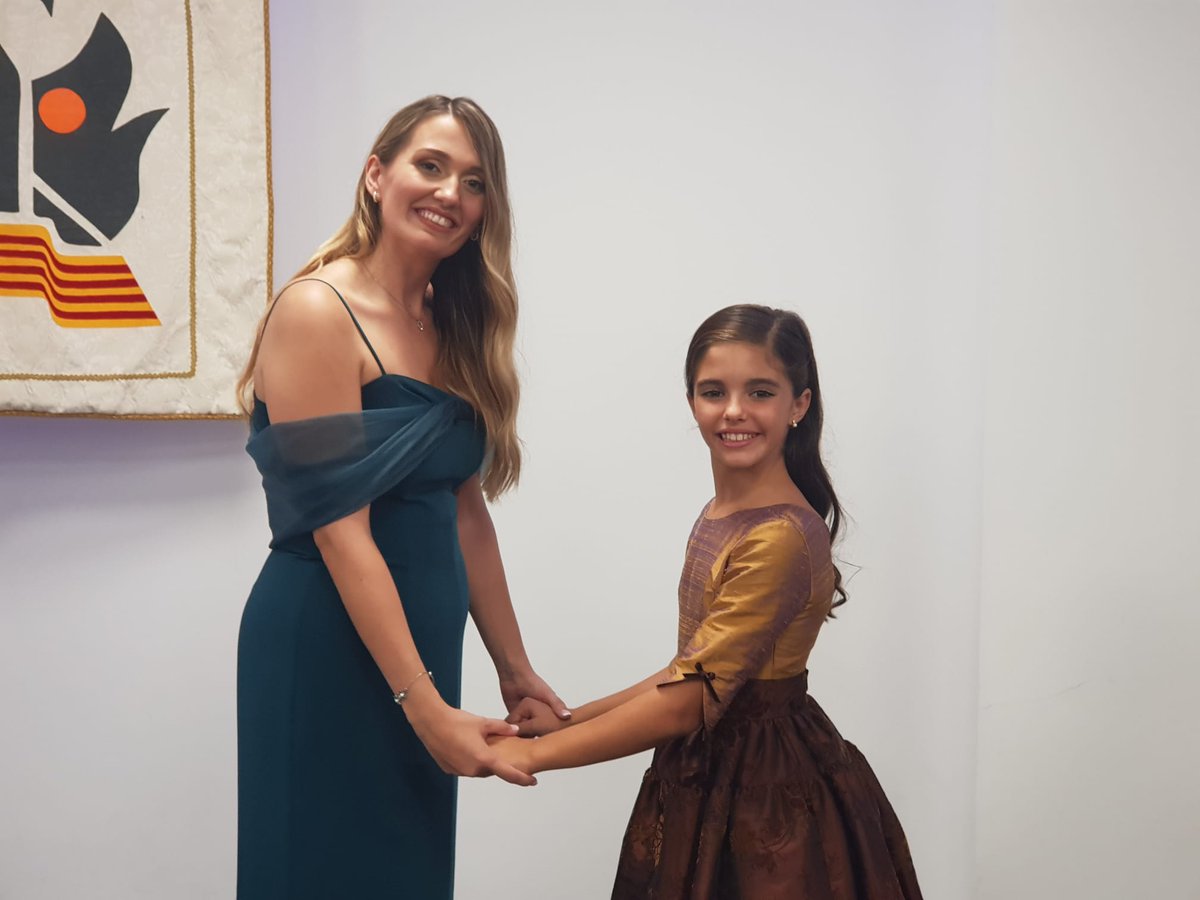 act_fallera's tweet photo. Las Falleras Mayores de Valencia 2023, Laura Mengó Hernández y Paula Nieto Medina, juntas por fin tras una tarde repleta de emociones. Mañana por la tarde tendrá lugar la Proclamación de las nuevas representantes de la fiesta.

#fallas #falles #fallas2023 @JCF_Valencia https://t.co/FcyNNYPPls