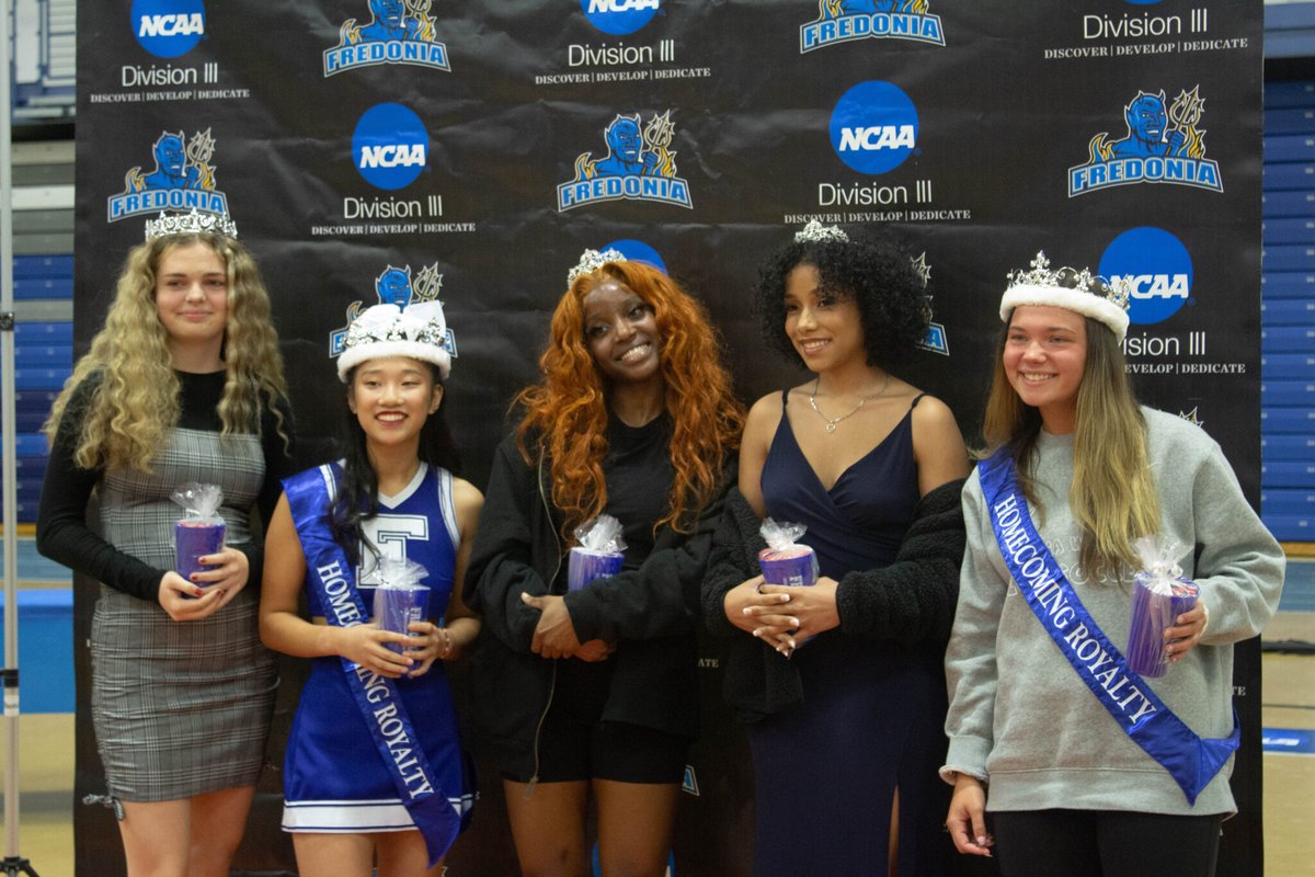 LeaderFredonia's tweet photo. On Oct. 15 at the 2022 Homecoming Pep Rally, the student body beamed with Blue Devil pride. 
@FredoniaU 💙 View the full gallery by Casey Kocher here:
https://t.co/6kKjiDw7SI https://t.co/ZrDY1J4Pqg