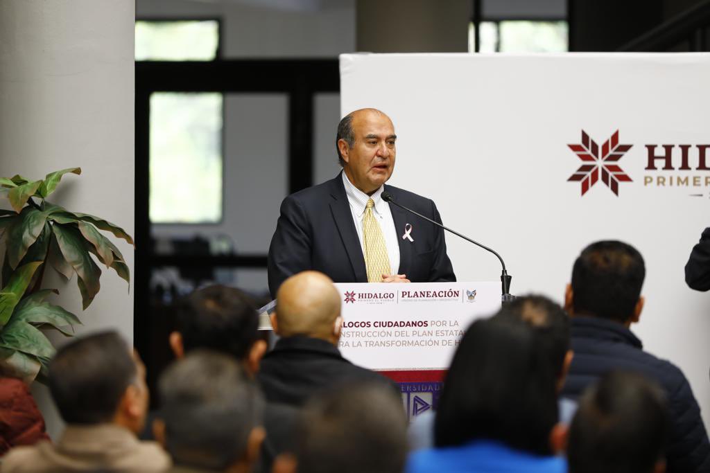 gobiernohidalgo's tweet photo. En representación del gobernador @juliomenchaca_, el titular de @PlaneacionHgo, @mtellov y de la @SEPHidalgo, @natycastrejonv, encabezaron la primera mesa de los Diálogos Ciudadanos por la Construcción del Plan Estatal para la Transformación de Hidalgo en la @UPPachuca. https://t.co/wNZ8tMsdns