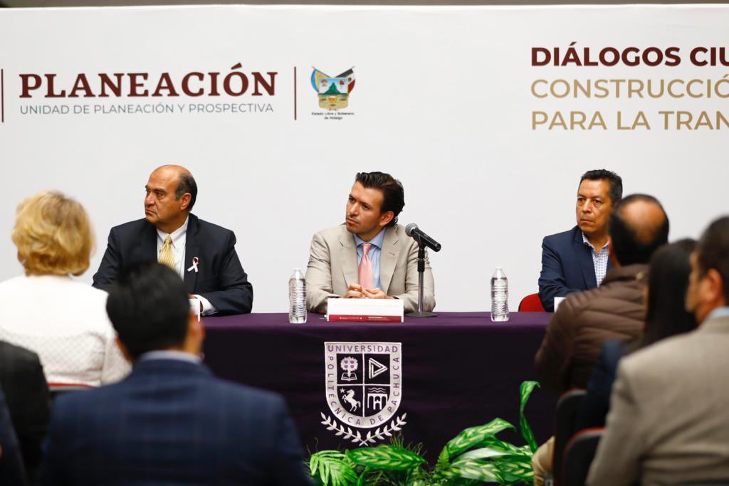 gobiernohidalgo's tweet photo. En representación del gobernador @juliomenchaca_, el titular de @PlaneacionHgo, @mtellov y de la @SEPHidalgo, @natycastrejonv, encabezaron la primera mesa de los Diálogos Ciudadanos por la Construcción del Plan Estatal para la Transformación de Hidalgo en la @UPPachuca. https://t.co/wNZ8tMsdns