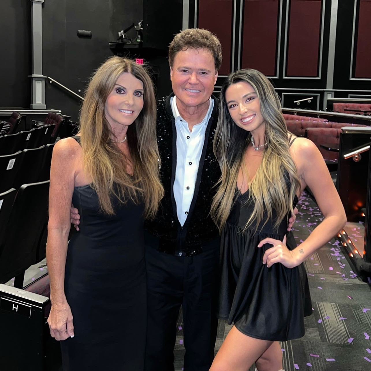 Donny Osmond on X: "I love meeting you and seeing your photos when you come  to Vegas! These shows would not be possible without you. Who will I be  seeing in 2023?