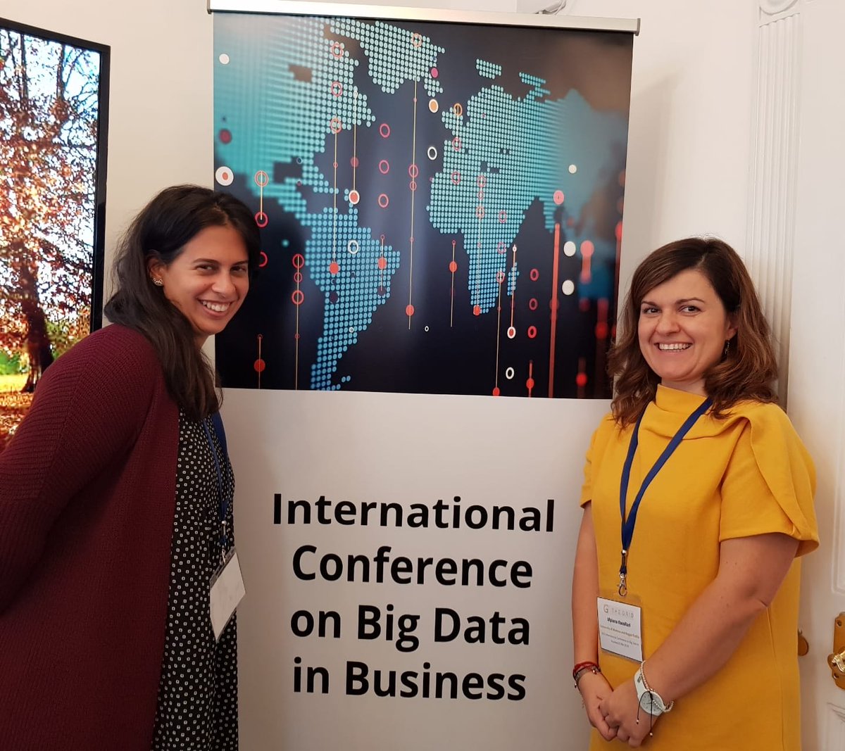 UNIMORE_univ's tweet image. Due docenti di Unimore, la Prof.ssa Maddalena Cavicchioli e la Prof.ssa Ulpiana Kocollari, hanno ricevuto il premio "Rosalind Franklin Society / MAL Award in Science" per miglior Paper 2021 sulla rivista BIG DATA