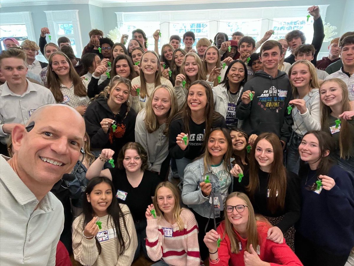HearTedTalk's tweet photo. Great to be back with the I-8 Conference schools for my Leadership Workshop today!  Special thanks to Plano HS for hosting.  Really enjoyable group of students!  #IFeelGreat #Garfield https://t.co/Q0Mzbzk3Hu