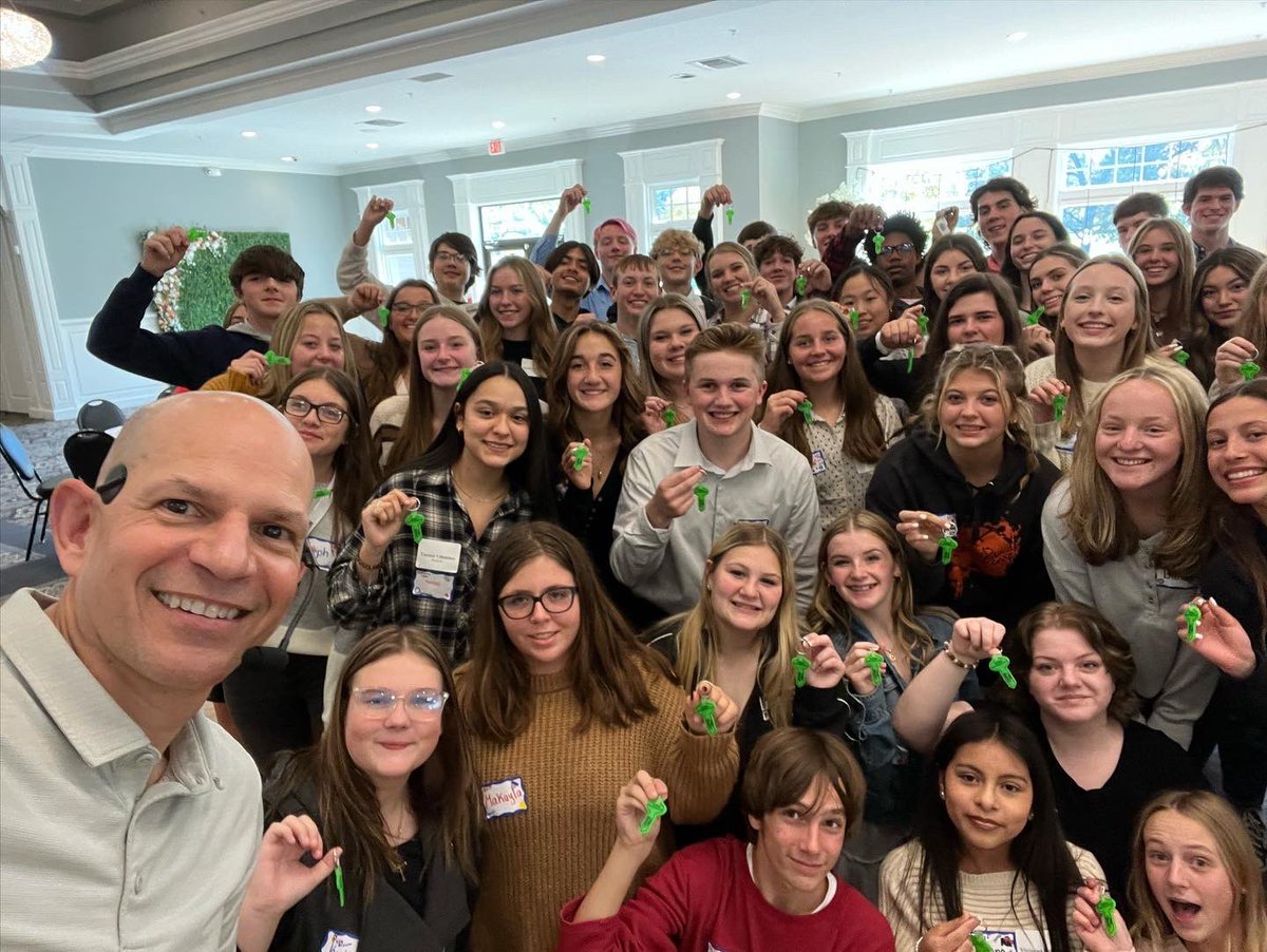 HearTedTalk's tweet photo. Great to be back with the I-8 Conference schools for my Leadership Workshop today!  Special thanks to Plano HS for hosting.  Really enjoyable group of students!  #IFeelGreat #Garfield https://t.co/Q0Mzbzk3Hu