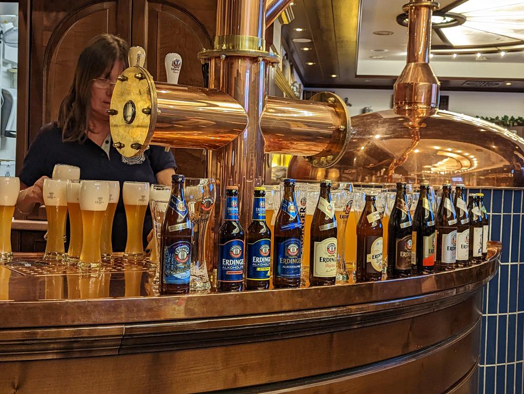 DerFredo's tweet image. Der #SQLDays Dienstagabend ist gerettet 😅 /#Erdinger @ppedvEvents
