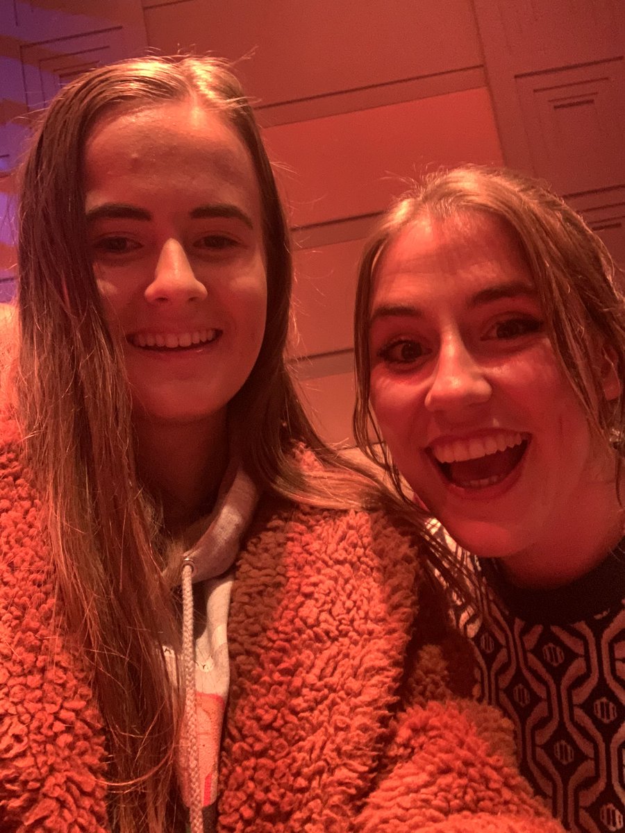 lauren_mcgaun's tweet photo. Such an amazing evening at #castfest to celebrate the BBC’s 100th birthday. Hearing from @vicderbyshire @ChrisMasonBBC @BBCsarahsmith and others.
Rounded off by selfies with @adamfleming and @mariannaspring 🙌🏼💗 https://t.co/gHjZBG0s9E