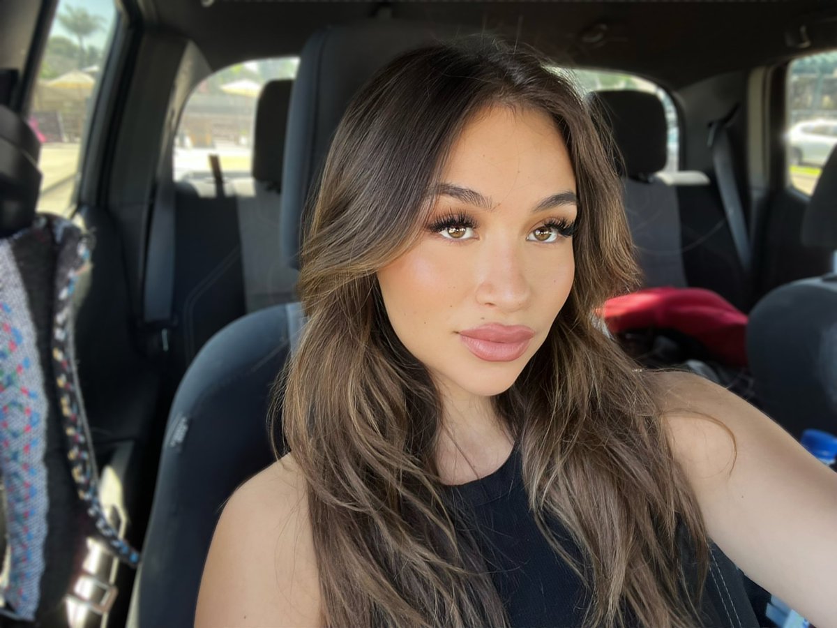 bbyskyeee's tweet photo. Daily reminder that I’m better than you 🫶 https://t.co/3tKkAZvj9R