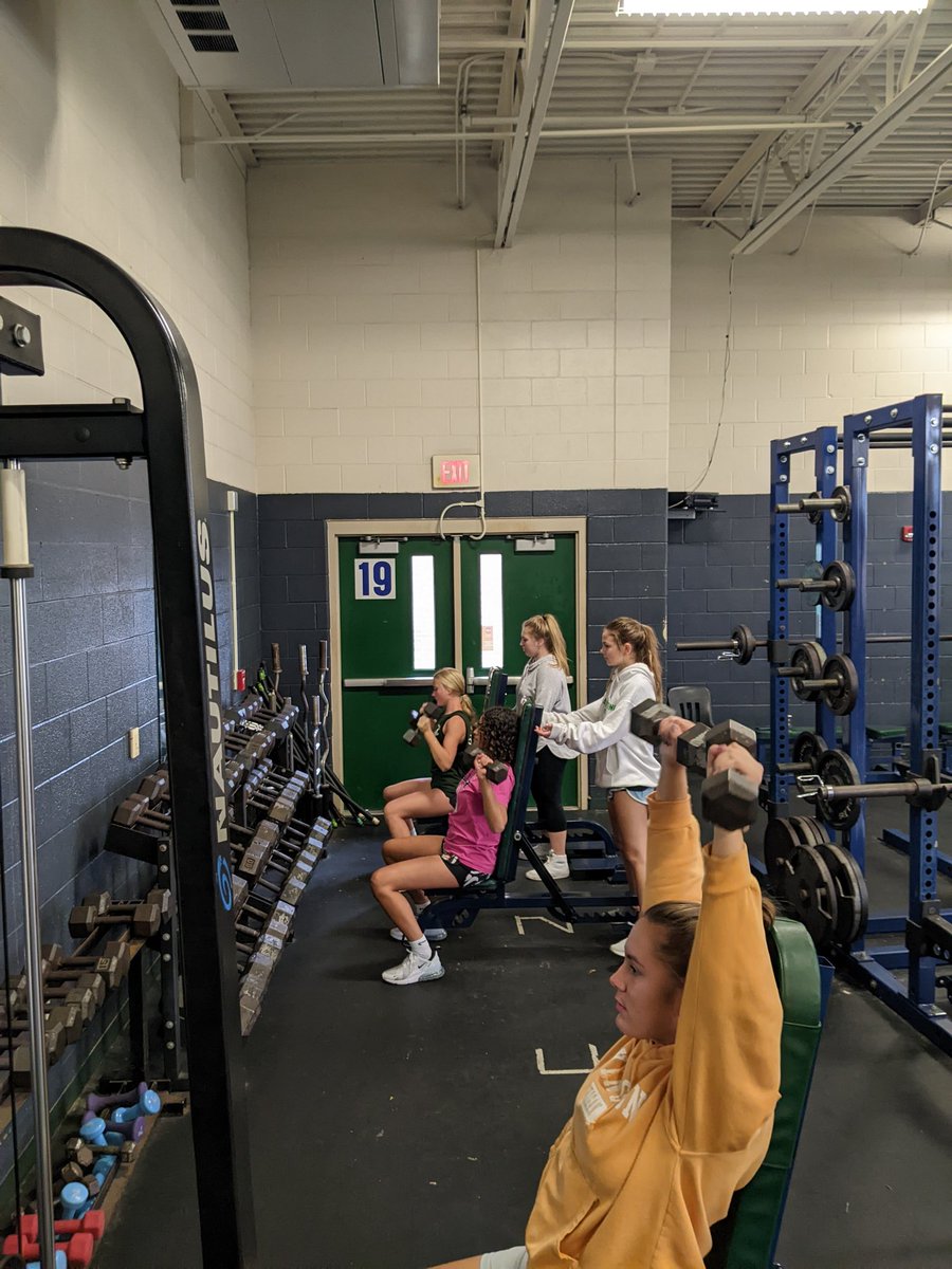 LapeerGirlsBasketball tweet media