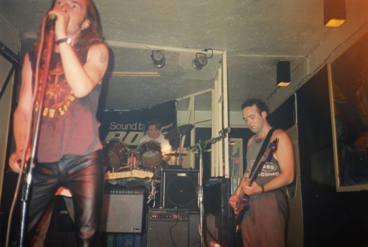 The notorious Underground jacks behind the bassist