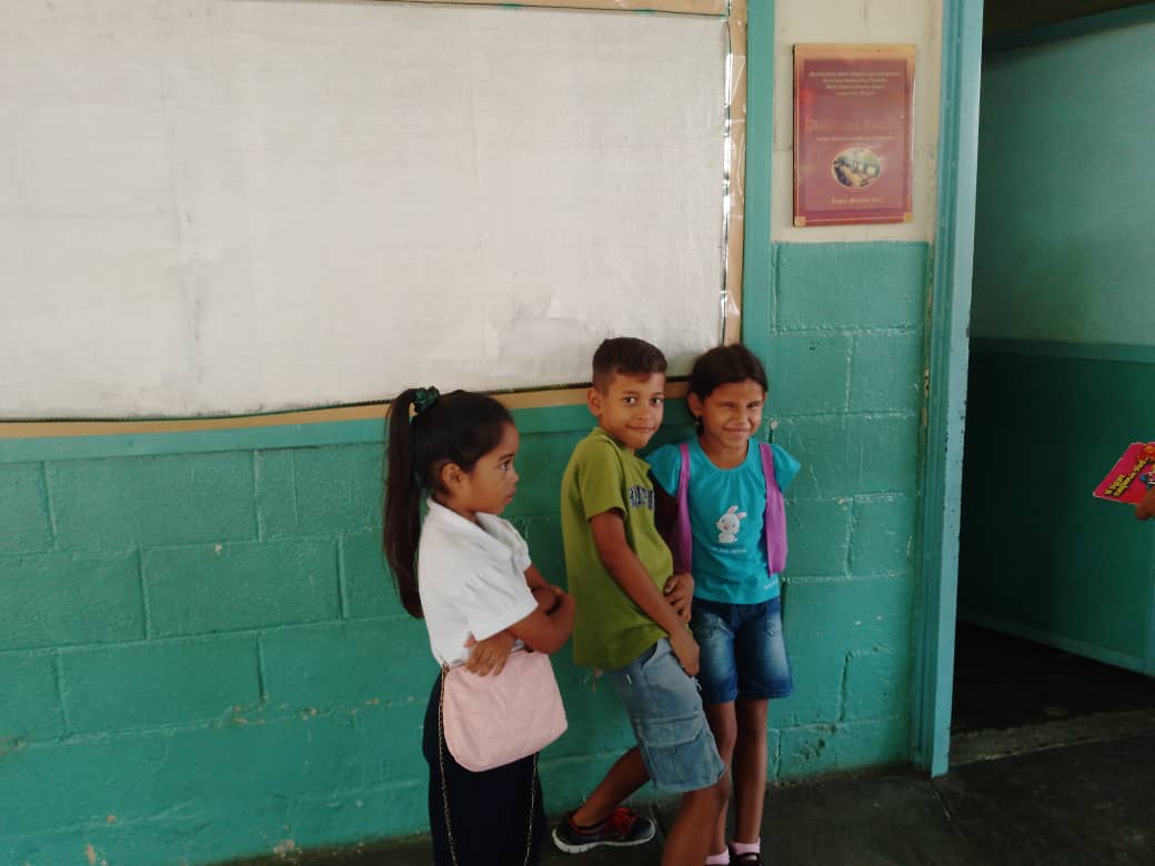 sucre_potencia's tweet photo. #18DeOct UEE Padre Francisco Amigo , continúan con la  Jornada de salud #UnidosConElCastanoYTejerias 
Mcpio Sucre Potencia educativa 
@NicolasMaduro
@MPPEDUCACION
@leoalvacabrera
@_LaAvanzadora@Soykarinaco
@GobiernoAragua_ https://t.co/ghSjIaaBdx