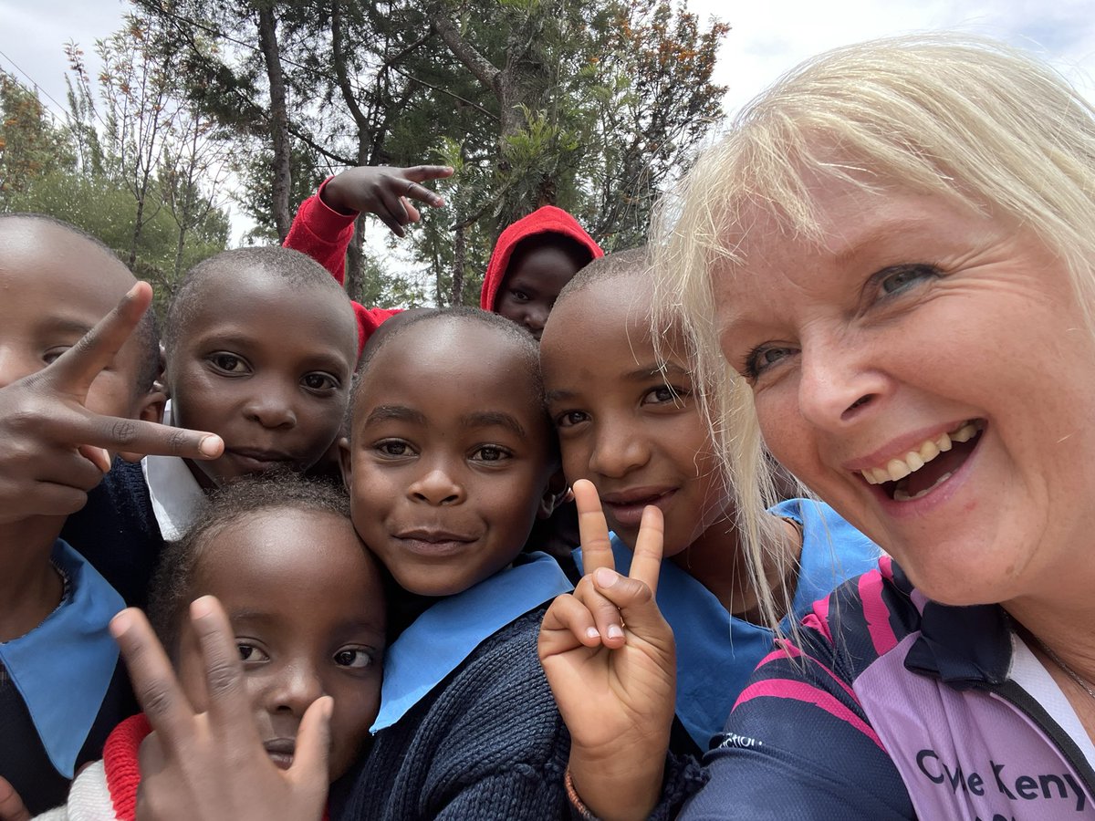 BrendaMBinnie's tweet photo. Just home today after an incredible time, with inspirational women cycling over Kenya for @WomenVCancerUK #wheeledwarriors #dreamchallenges https://t.co/pkI6sAVwhv