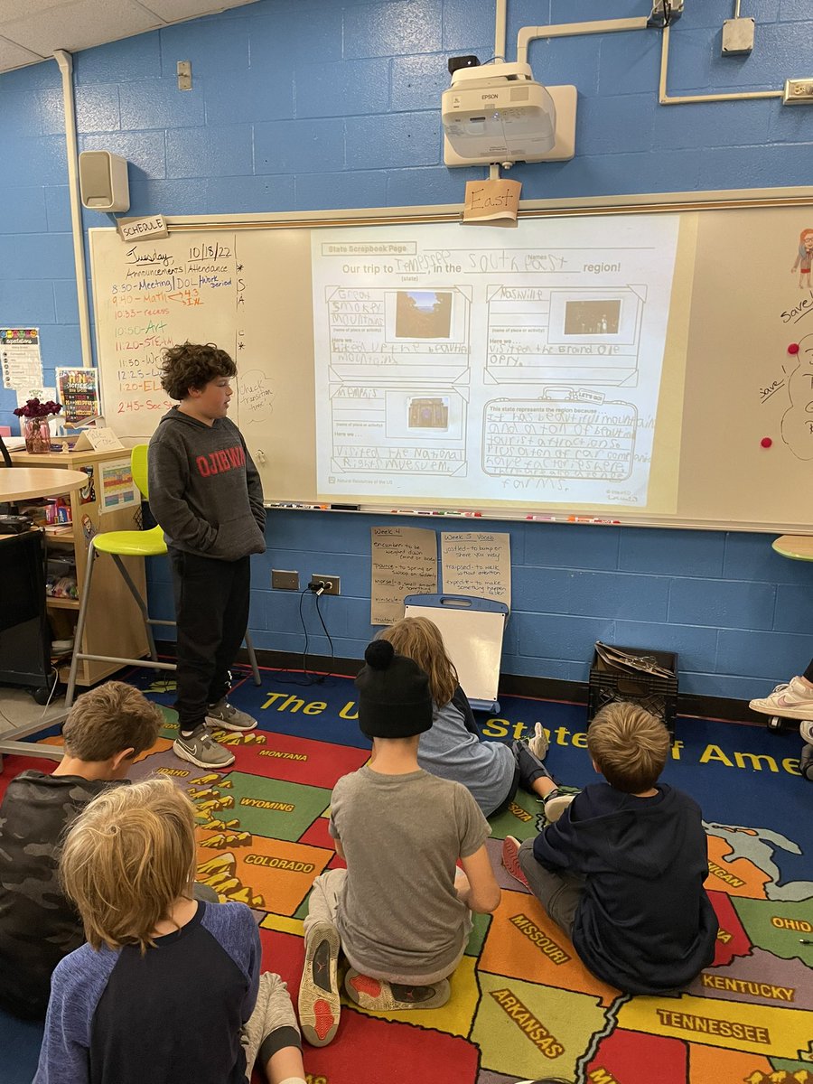 MBPrimack's tweet photo. Sharing state research during social studies in 4th grade! @akarasick #109way #kiplingway https://t.co/RJc92VBWFo