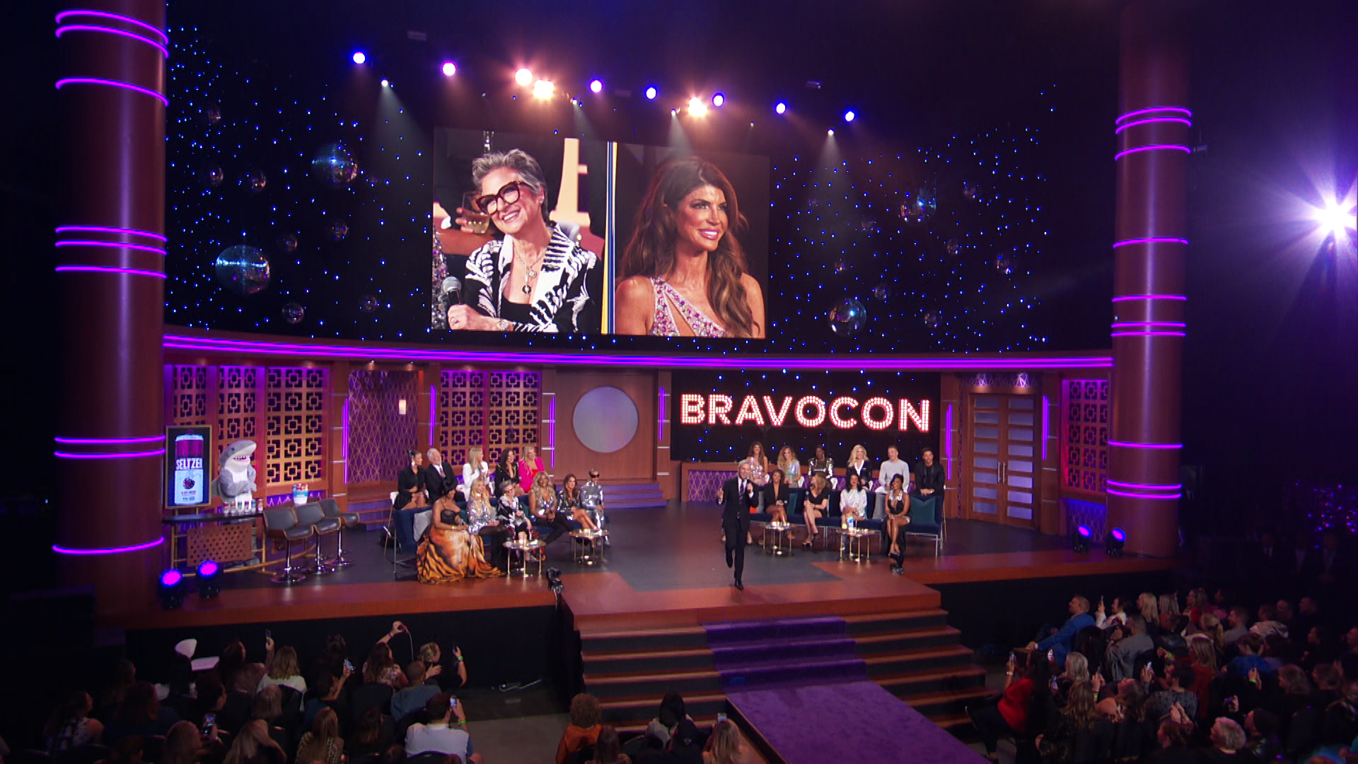 WWHL (BravoWWHL) / Twitter