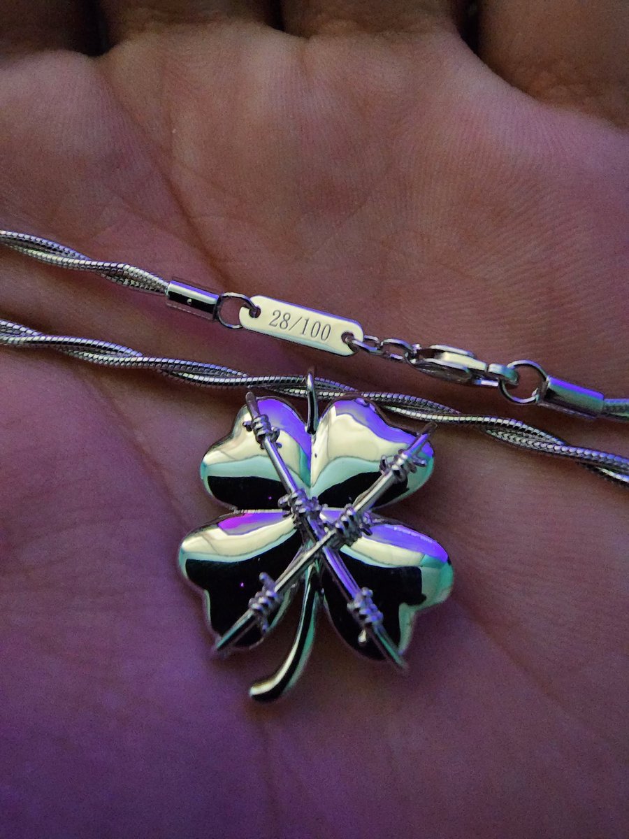QFoal's tweet photo. @LuckyChamu 28/100 Lucky Clover Chain🔥🔥 https://t.co/csab4dQmkS