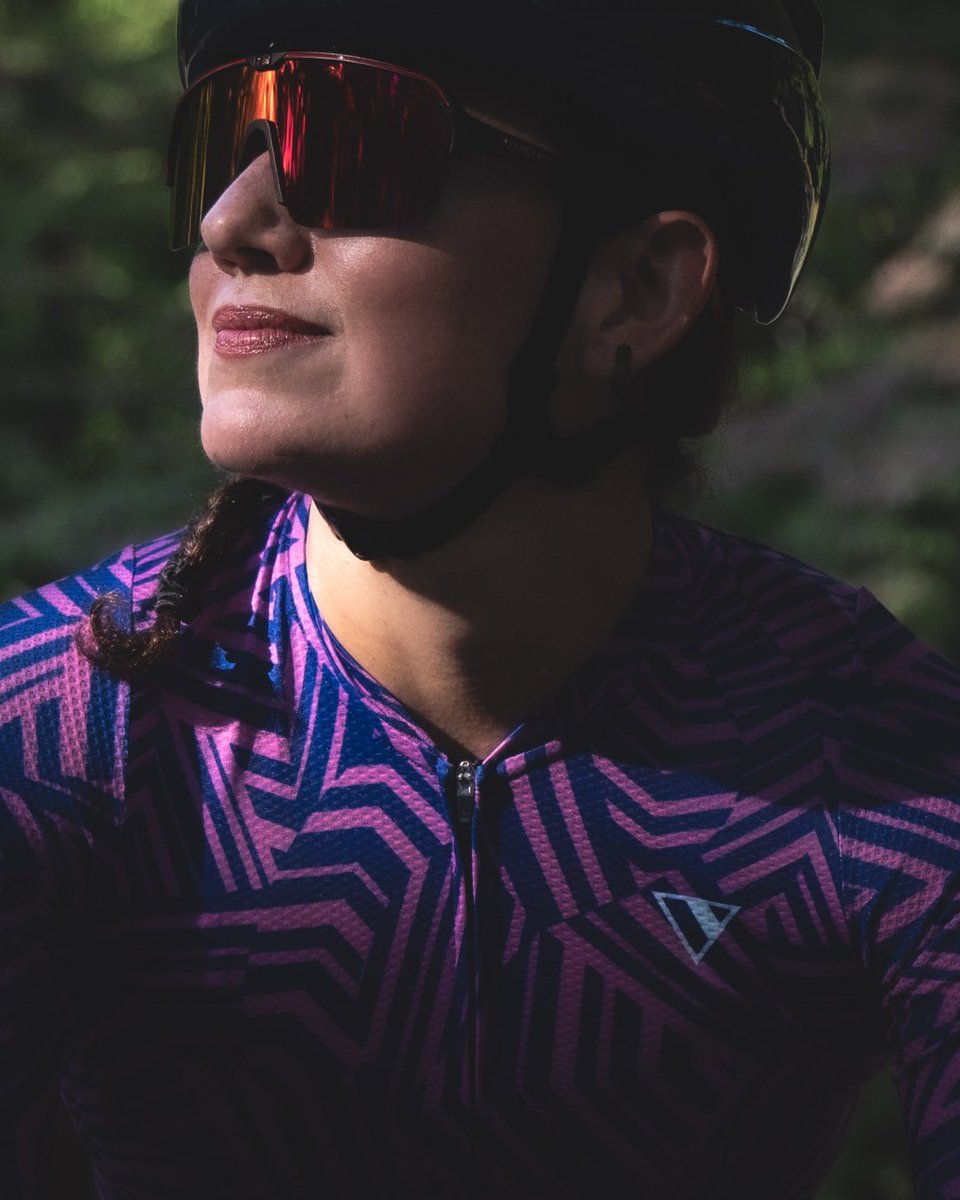 varlo_apparel's tweet photo. It's all in the details!   We are excited to introduce Arora.  The new all season collection of Varlo 2.0.   With weather tested approved arm sleeves for changing climate, the Arora collection is here.   Visit the new Varlo 2.0 website and shop the collection. https://t.co/9pLdXr0QUn