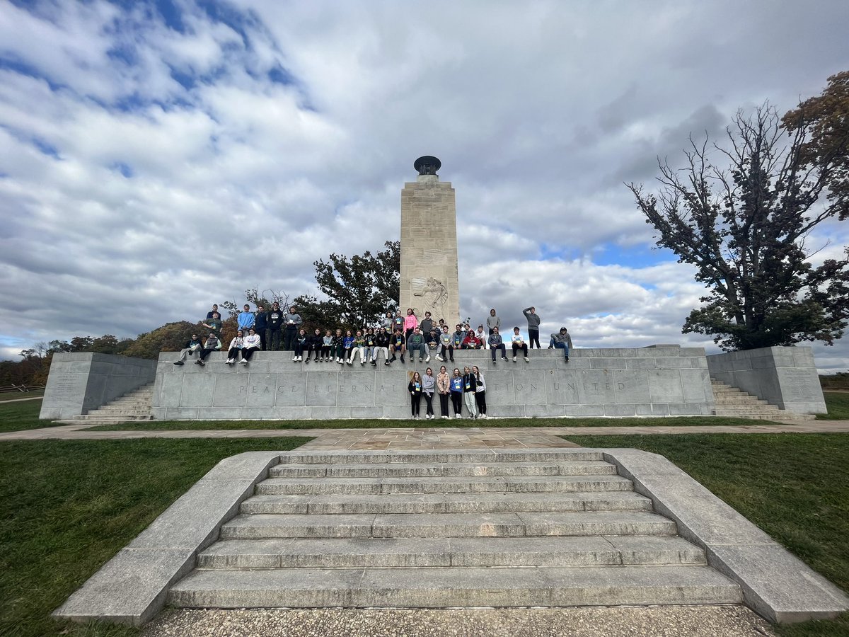BunsoldMiddle's tweet photo. Bus 2 had arrived in Gettysburg. #bmsdc2022 #leevsmeade #civilwar #firethecanons https://t.co/75xomFul6n