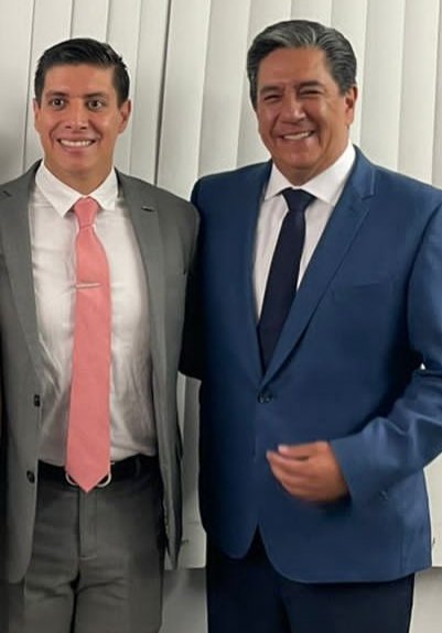 JDanielRiveraAg's tweet photo. Celebro tu vida, Amigo y Líder @MarcoGamaSLP muchas felicidades, te deseo mucho éxito, salud y pura buena vibra! 🤝
#SenadorCumpleañero #felizcumpleaños https://t.co/YALxO4X8Je