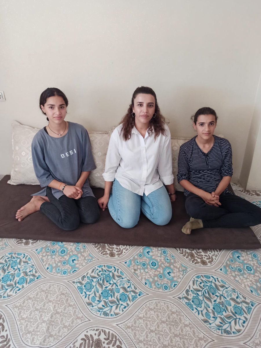 CizreCumhuriyet's tweet photo. Öğretmen veli el ele♥️♥️♥️

Öğretmen bilgi tohumu Eken bahçıvan gibidir
En büyük keramet çalışmaktır.
Bir olalım, iri olalım, diri olalım.
#ŞIRNAKSENİN https://t.co/9fNOqsFn2g