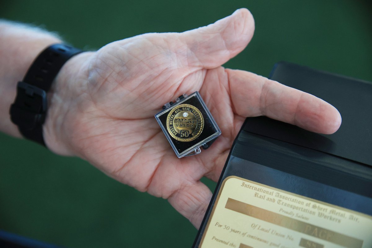 88Training's tweet photo. It all starts with apprenticeship — a career crafted by hand, good health and pension benefits, and a 50-year pin. #apprenticeshipworks #webuildourown #earnwhileyoulearn #careers @smartunionworks https://t.co/XInNrjgfFd