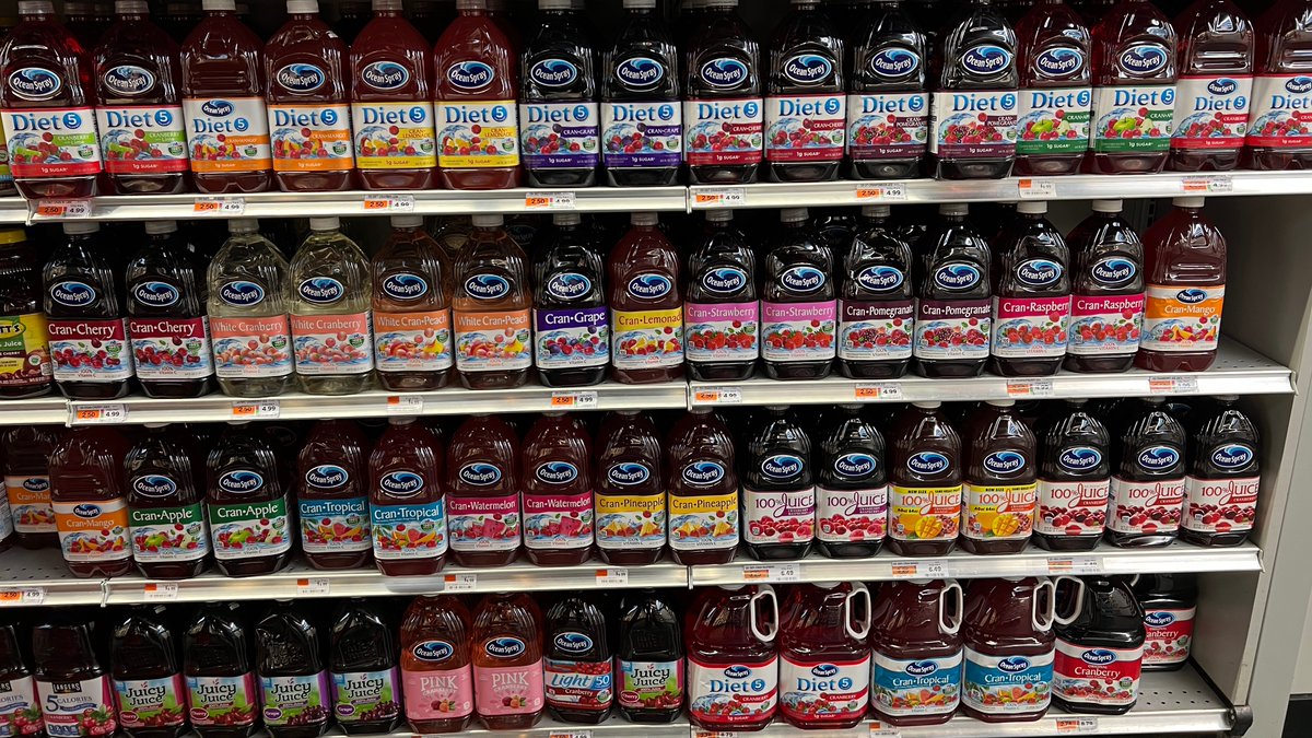 roywoodjr's tweet image. Cranberry juice have a baby with anybody.