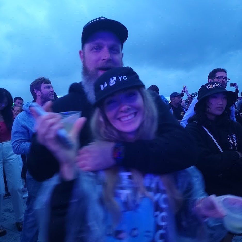 Pizza_Later's tweet photo. Take me back to ApeFest. https://t.co/fpwhhYUyST
