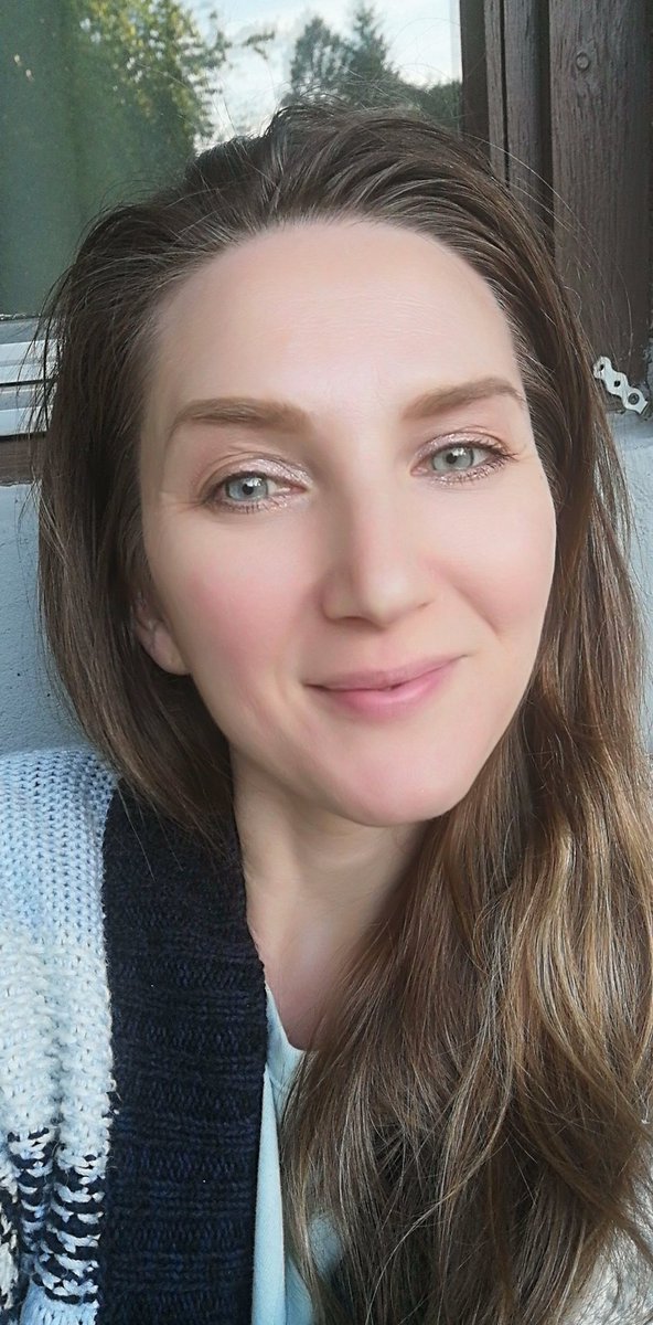 MalouAsmr's tweet photo. The fastest way to change yourself is to hang out with people who are already the way you want to be 😅

#jualsubscribers #youtubevideos #sub4subback #smallyoutubersupport #youtubevideo #subforsubback #subforsub #subscriberyoutube #subs4subs #subscriber #asmrvideo #creator #ASMR https://t.co/ZQeGrgW3dX
