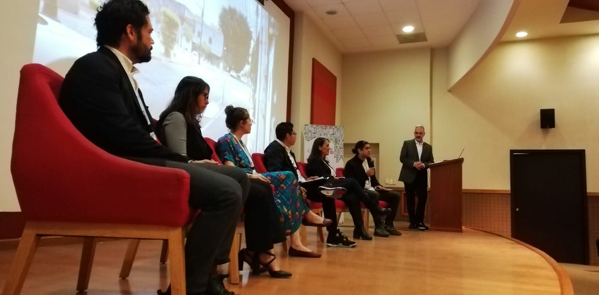 WRI_Ciudades's tweet photo. Presentamos la Guía de Entornos Caminables Seguros en la 7ma Reunión del Safer Streets Network del @ITF_Forum, espacio donde se abordaron recomendaciones y lineamientos que ofrece la guía para diseño y rediseño de entornos seguros, caminables y accesibles 
https://t.co/GDdRbFr1RH https://t.co/7VWP3TpVX6