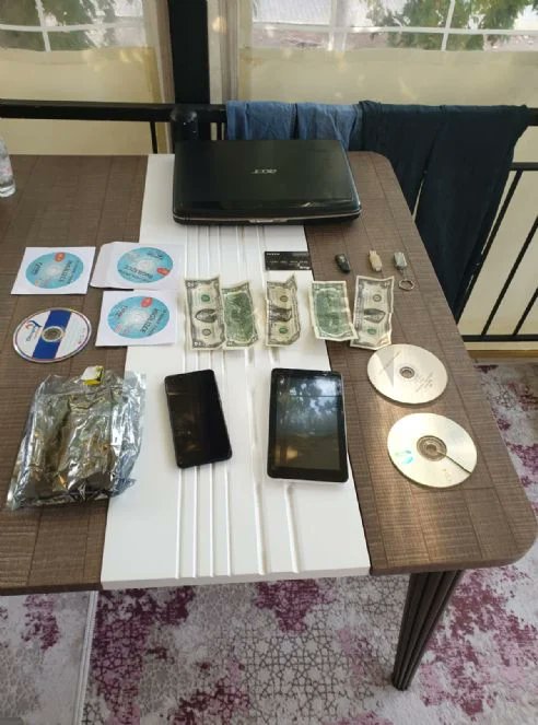 sevincozarslan's tweet photo. Gözaltına alınanların sayısı 543'ten 599'a çıktı.

244'ü KADIN. Aralarında öğrenciler de var. 

KHKlılaraYardıma Operasyon https://t.co/U0108SRXo8