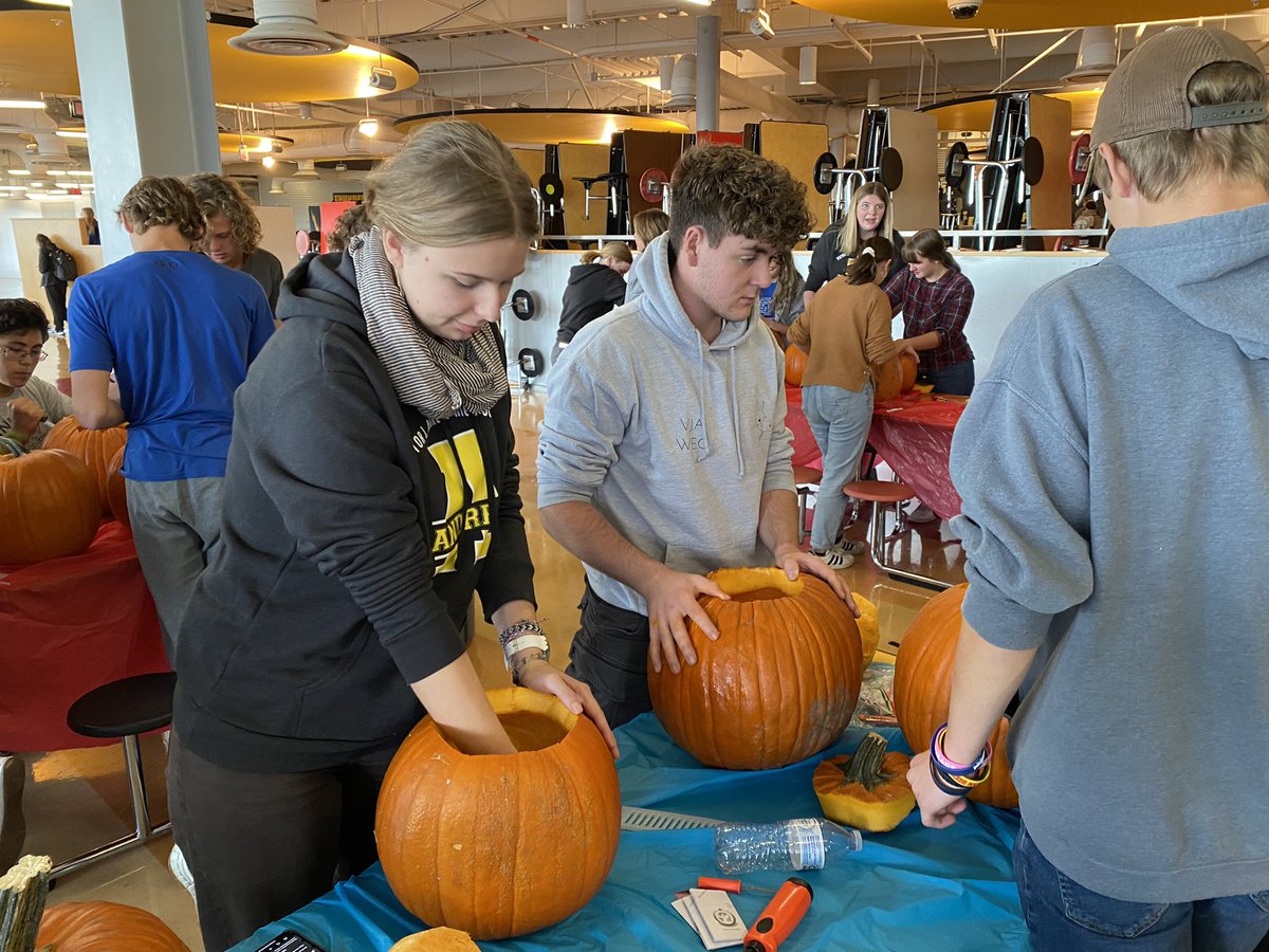 CHSD230's tweet photo. American Halloween traditions shared and enjoyed by Andrew T-Bolts and our German exchange students, who we claim as honorary T-Bolts! https://t.co/OXv66M0vkl