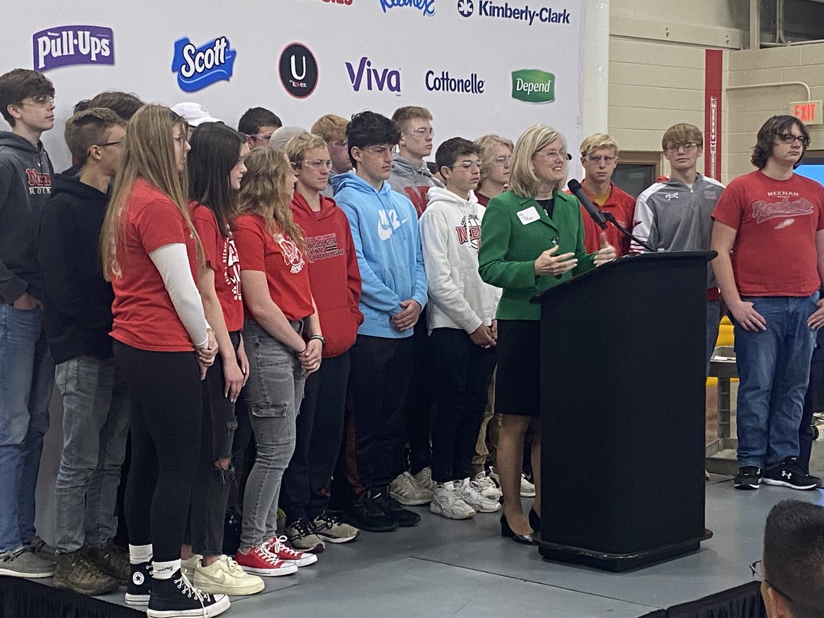 NeenahSchools's tweet photo. In celebration of its founding 150 years ago in Neenah, @KCCorp has made a $150,000 donation to the Neenah Joint School District to help advance the District’s STEM programming:
https://t.co/rEfT2BNu81 https://t.co/4x1HokueM8