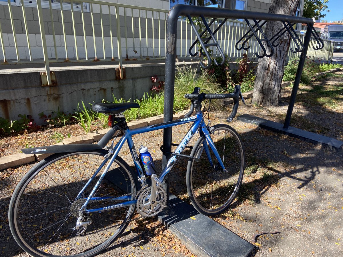 aud_whee's tweet image. Okay #biketwitter, what is the correct way to use this bike rack? Any of the options pictured or something else entirely?