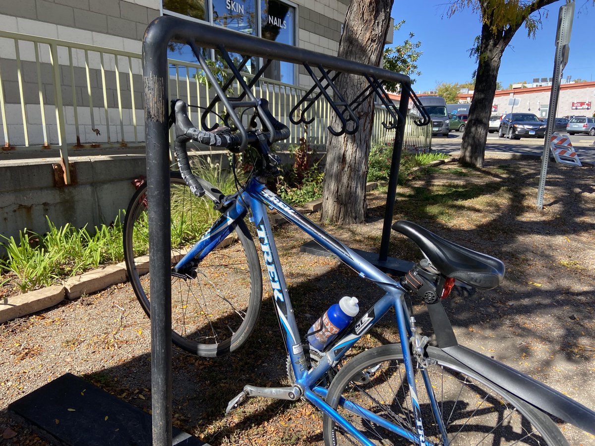 aud_whee's tweet image. Okay #biketwitter, what is the correct way to use this bike rack? Any of the options pictured or something else entirely?