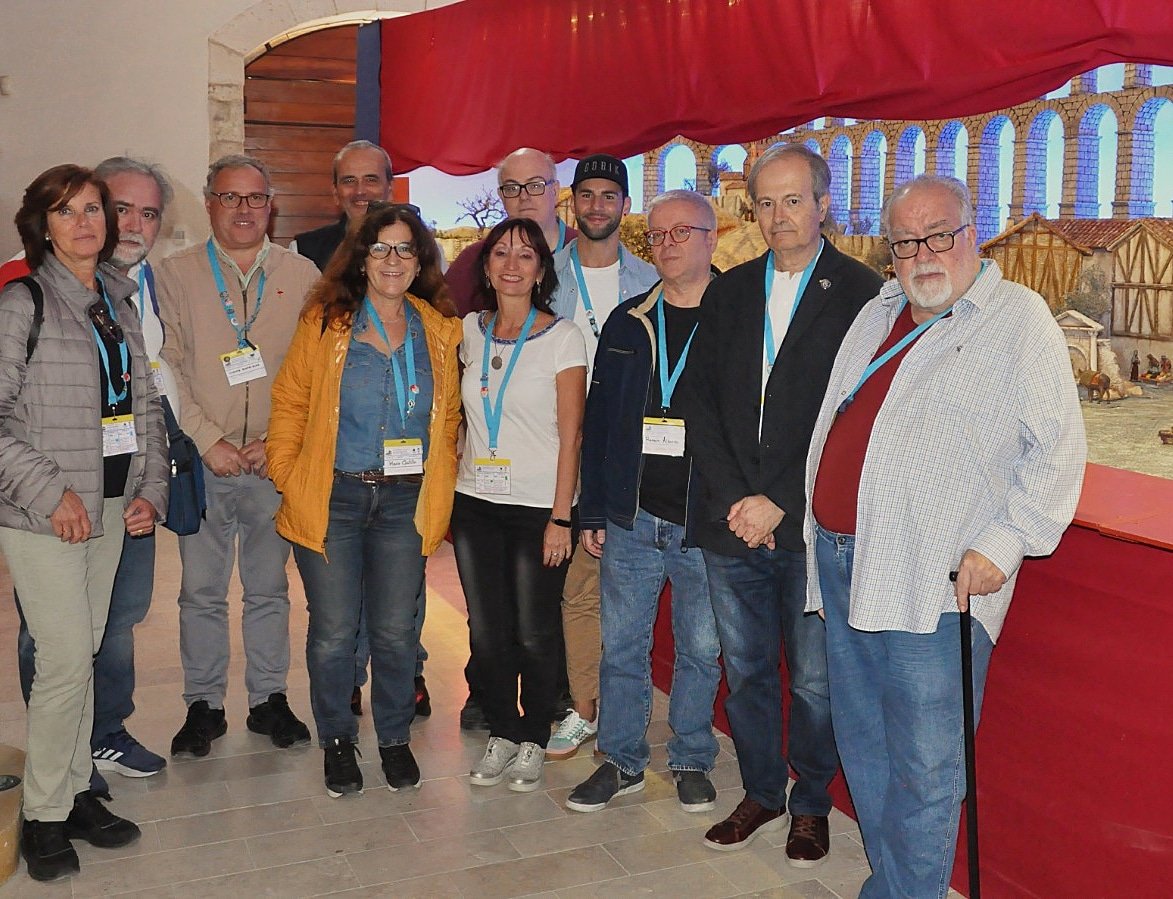 han acordado la creación de un Consejo de Federaciones como plataforma de coordinación e interlocución ante el <a href="/culturagob/">Ministerio de Cultura</a> y la <a href="/UNESCO/">UNESCO 🏛️ #Education #Sciences #Culture 🇺🇳</a> 2/2 <a href="/BelenesPamplona/">Asociación de BELENISTAS de PAMPLONA</a> <a href="/abelenvillava/">Belenistas de Villava</a>