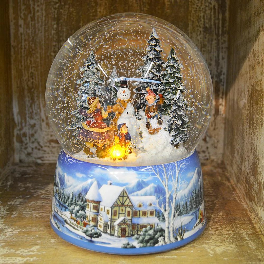 abbottelemstan's tweet image. what i think each staff member from Abbott Elementary would gift you as your Secret Santa for Christmas - a speculative thread; 🎁 

janine teagues - a snow globe with a tiny model of your hometown so you don’t feel homesick over the holidays! ❄️