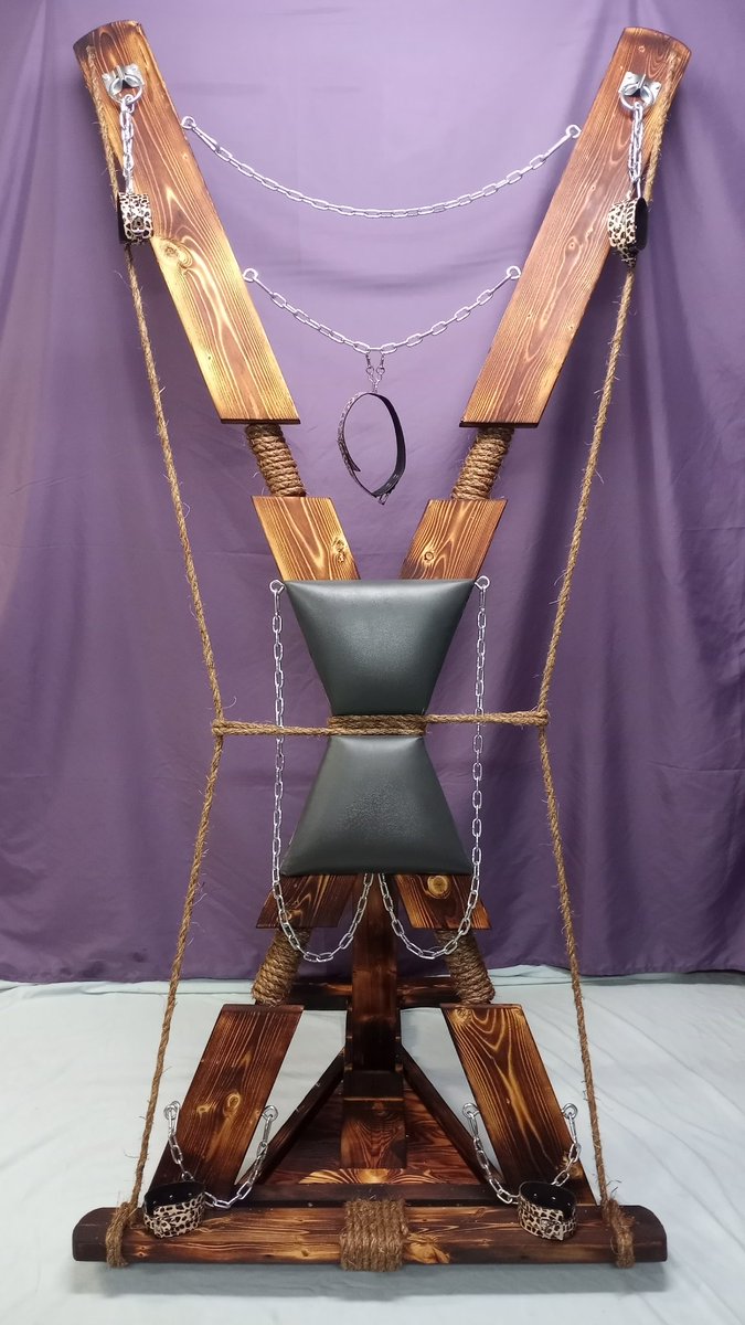 Juleeness49's tweet photo. @melanieruthrose look at what you've inspired!  My husband has been working in the garage for the last couple weeks and he built these!! #howtobuildasexroom #netflix https://t.co/lB13ZW90Fx
