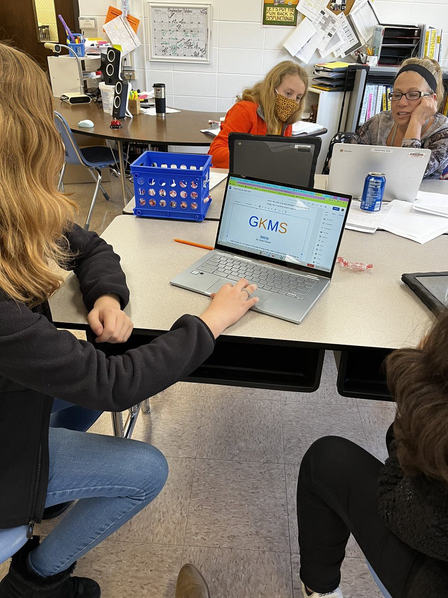 Journalism Club hard at work finalizing our Quarter 1 Gazette 💻📝 #gkcogs #journalismclub