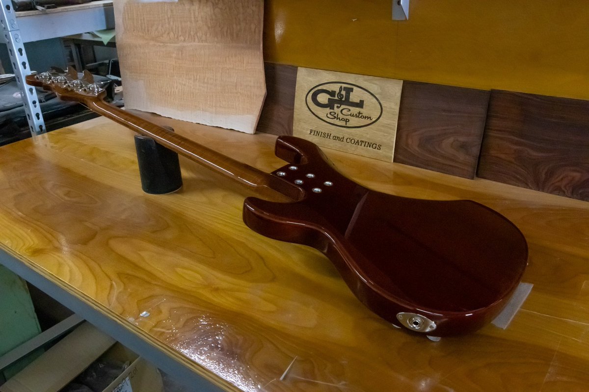 GandLGuitars's tweet photo. Here’s a Custom Shop SB•2 in Whiskey over Swamp Ash, Gloss finished•Quarter Sawn 3A flame maple neck and fretboard, Vol/Vol/Tone controls and a 3 ply black pickguard.
#glguitars #leofender #glguitarscustomshop #SB2 #mfdpickups #whiskey #swampash #bass #MadeinFullerton https://t.co/2ZwM1gAv9p