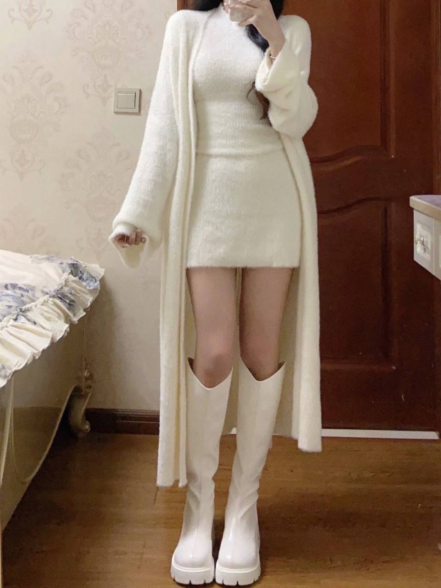 cycojay's tweet photo. I finally bought the clothes I was looking for https://t.co/bnjFPLqaWA