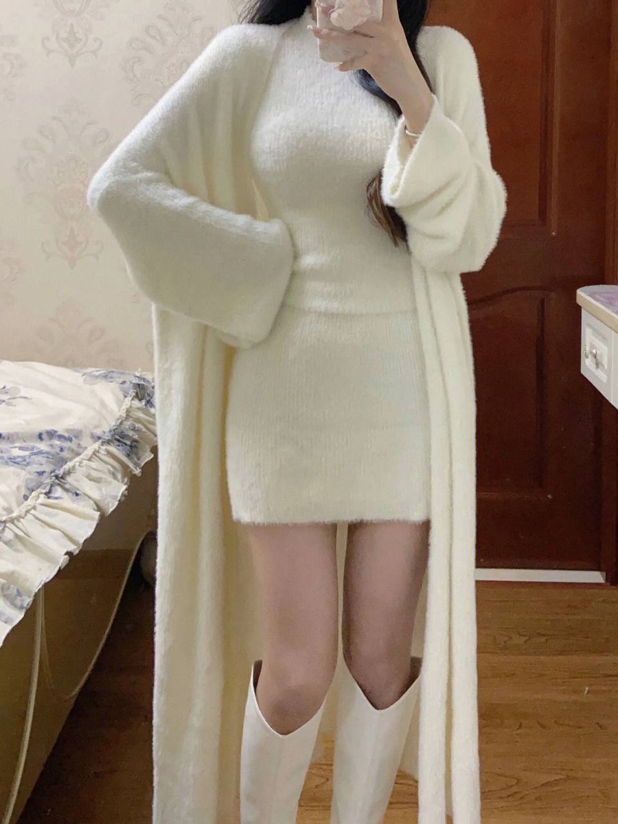 cycojay's tweet photo. I finally bought the clothes I was looking for https://t.co/bnjFPLqaWA