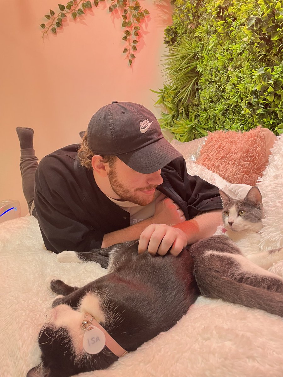 making patches jealous 😼