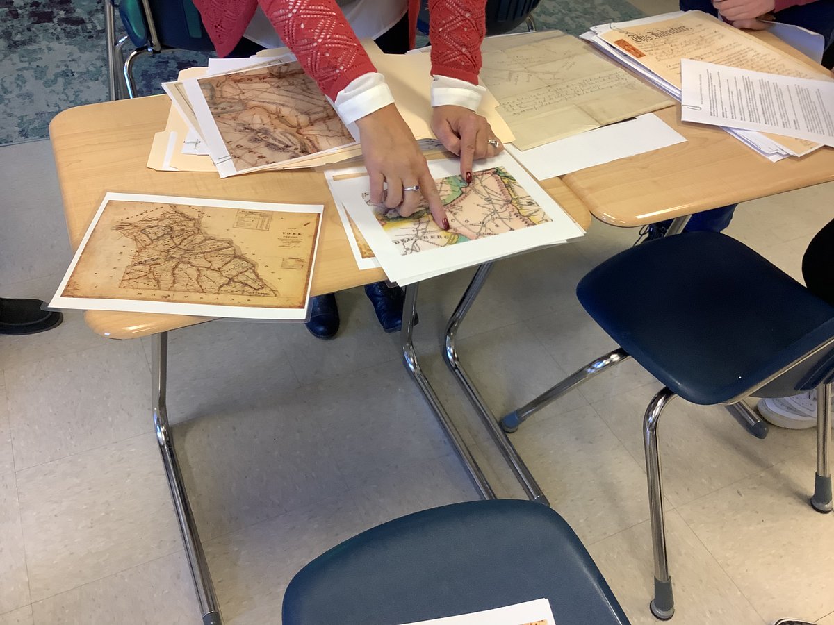 MrsCrouthamel's tweet photo. SGAMS Local History Club is working on transcribing historical documents regarding the SG borough with the help of the SG Historical Society! Thank you for helping us learn without limits! https://t.co/11um7DmQyw
