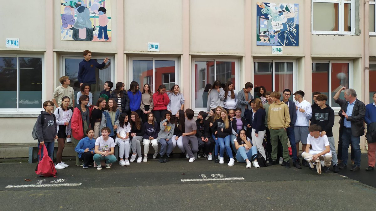 InstitutGoya's tweet photo. Viatge Erasmus a Nantes, 3ESO. Avui han fet una excursió al Mont Saint Michel. Molt ben avinguts amb els companys del @notredamesaintpaul que els acullen aquesta setmana  🇪🇺#erasmusplusproject  #erasmusplus  #epluscatedu #montsaintmichel #incredibleviews @sepiegob @consorciedubcn https://t.co/Anbz3vynir