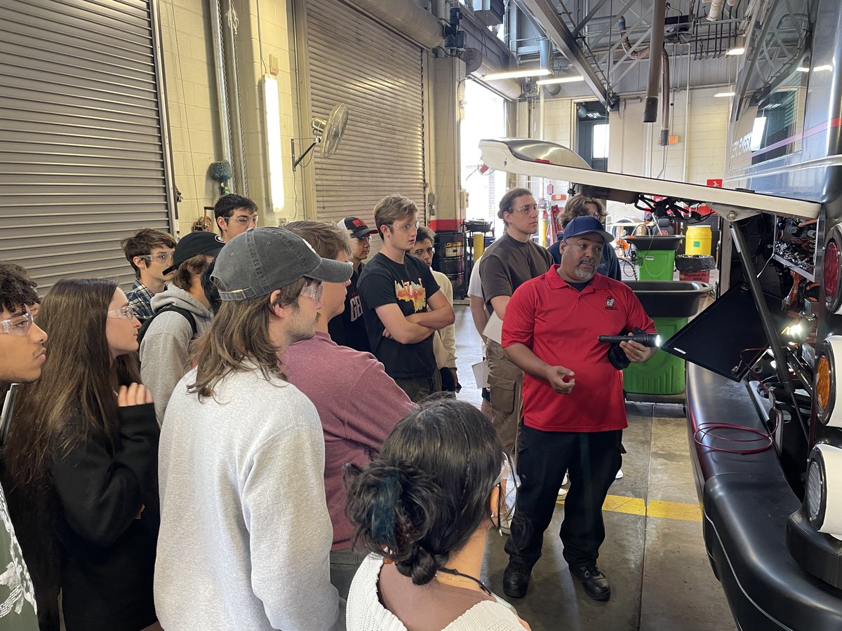 UGA_ECE_Engr's tweet photo. #UGA_TPS hosted a tour for "Intro to Electrical and Computer Engineering" students as part of their fall ECSE 1100 course. The all-electric fleet is a part of UGA's strategic plan toward environmental sustainability.  https://t.co/c9ltl4V0cy
#UGAEngineering #UGAServes https://t.co/NaBoyUqlvs