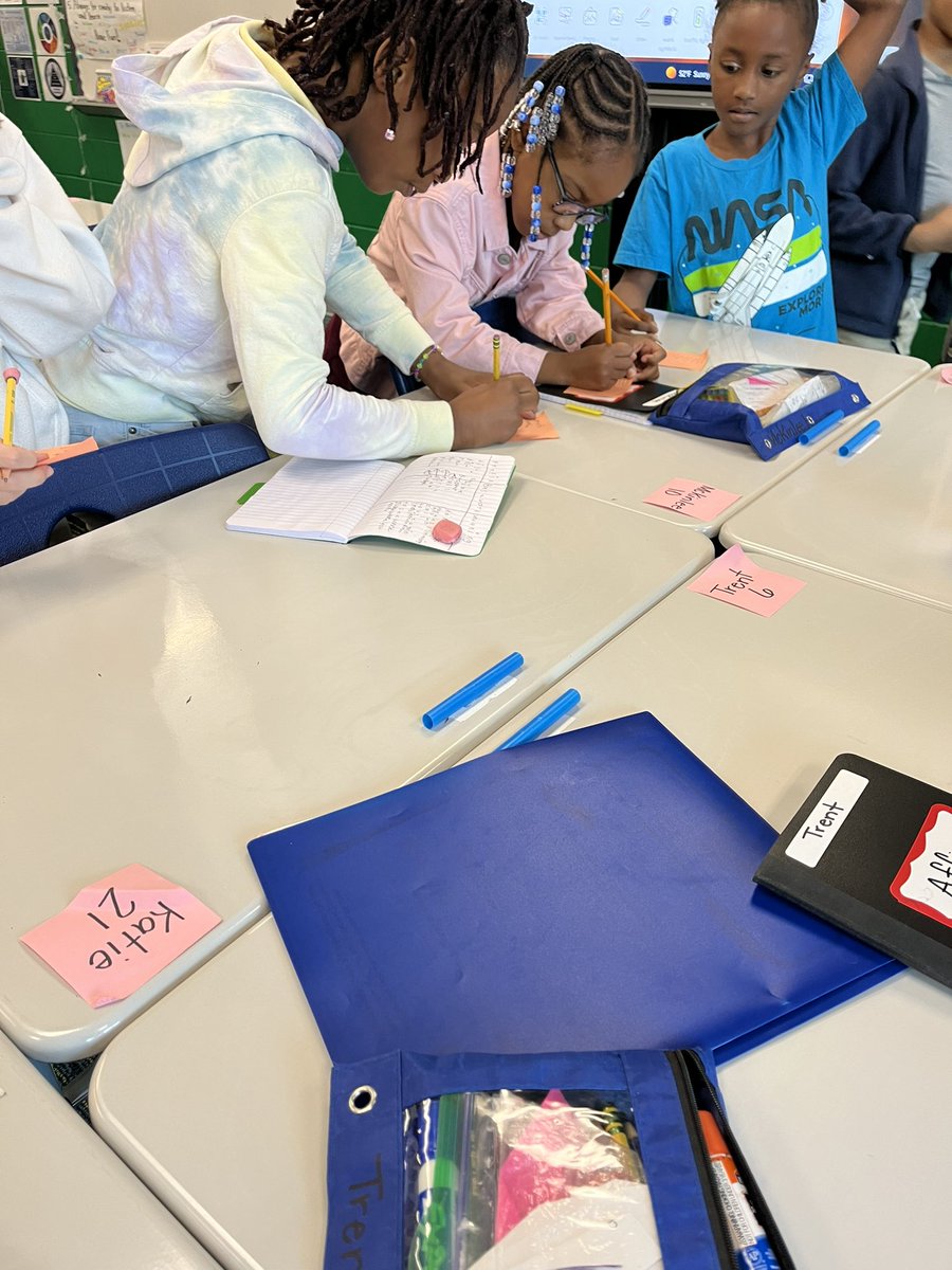 Chbarker1221's tweet photo. In 3rd grade we are “AVID” learners! Trying out the WICOR strategy…Give One Get One as students learn the prefixes pre-, re-, and dis-. @ForestLakeEagle @Bjackson_FLE @Davis_FLE @misshayward_usc @TWilliamsFLE https://t.co/Z5w9YG6lI3