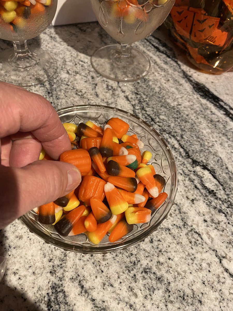 PRALLST's tweet image. Went #pumpkinpicking this afternoon tough work picking out the right one.