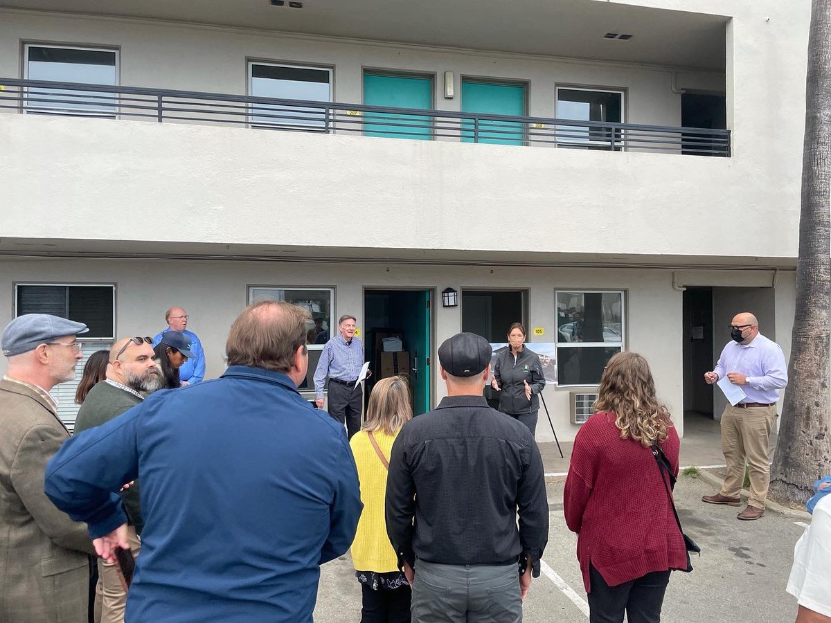 MoniqueLimonCA's tweet image. Team Limón checked out the new supportive housing site in @CityOfGoleta developed by the SB County Housing Authority last week -- estimated to house over 70 people. $15 million+ in #ProjectHomekey funds were used to secure the former hotel property to develop much needed housing.