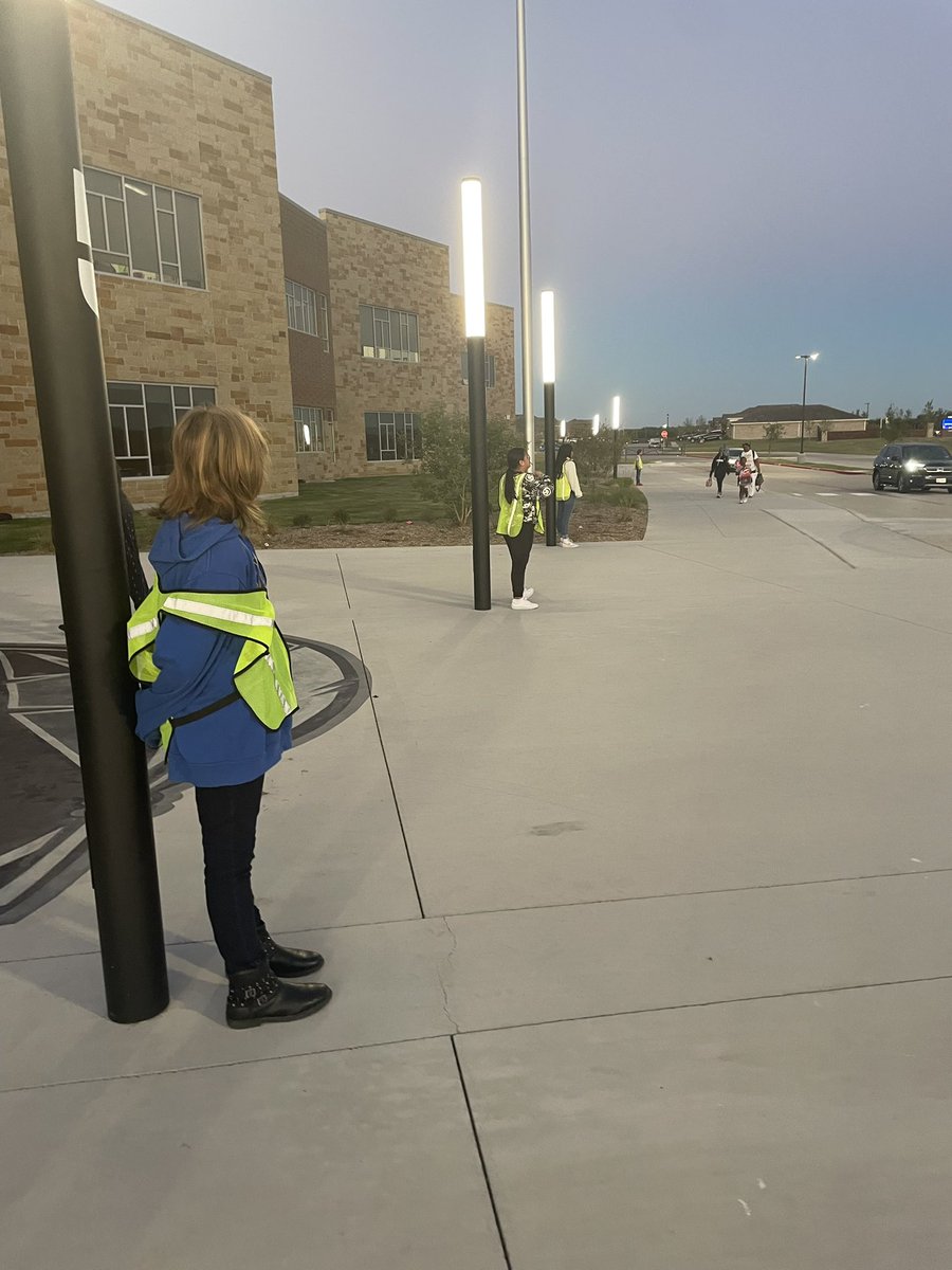 Our Safety Patrol Students have been so helpful with morning arrival!